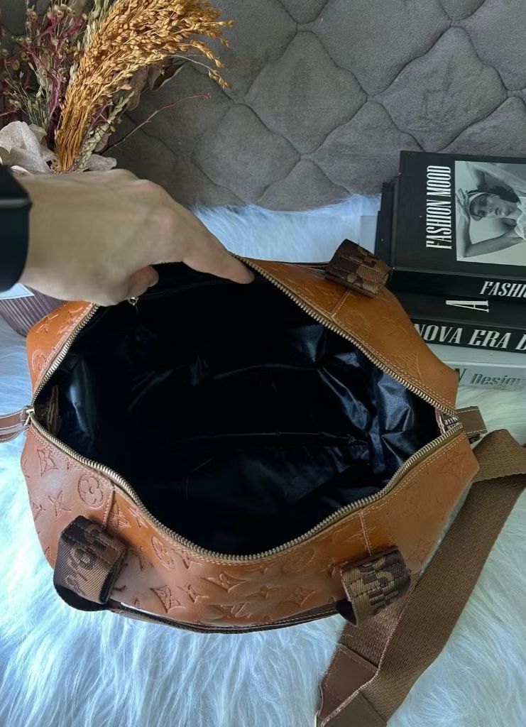 Bolsa LV de Couro Grande 2 em 1